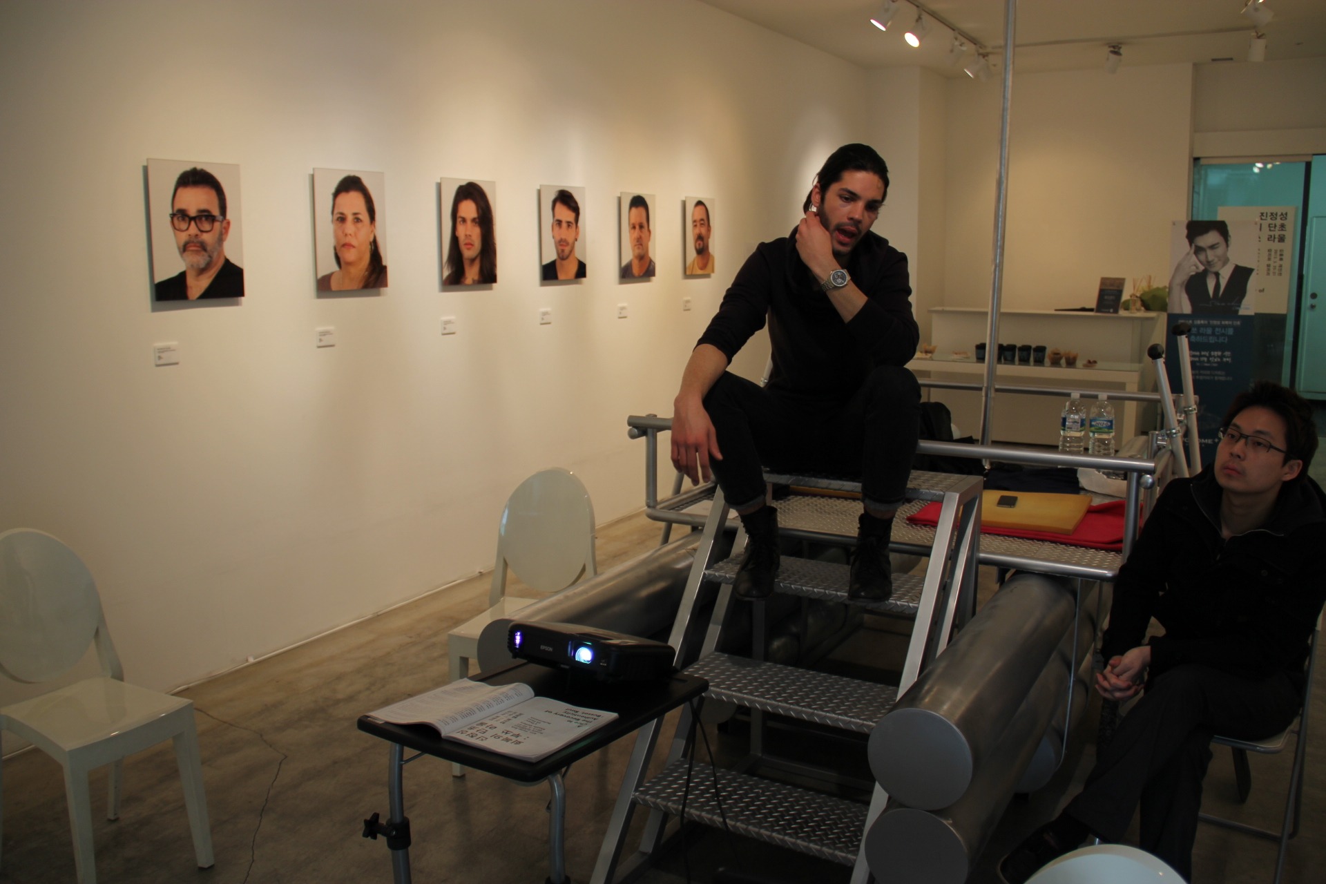 6. talking between Artist hong-rok. kim and Raul bussot