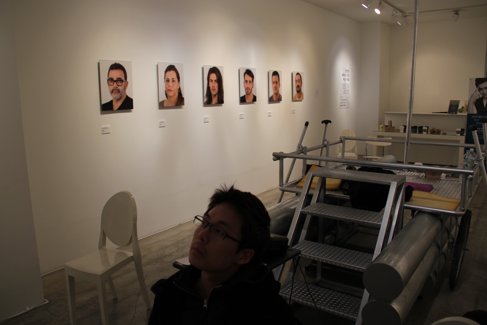 8. Artist Hong-rok. Kim
