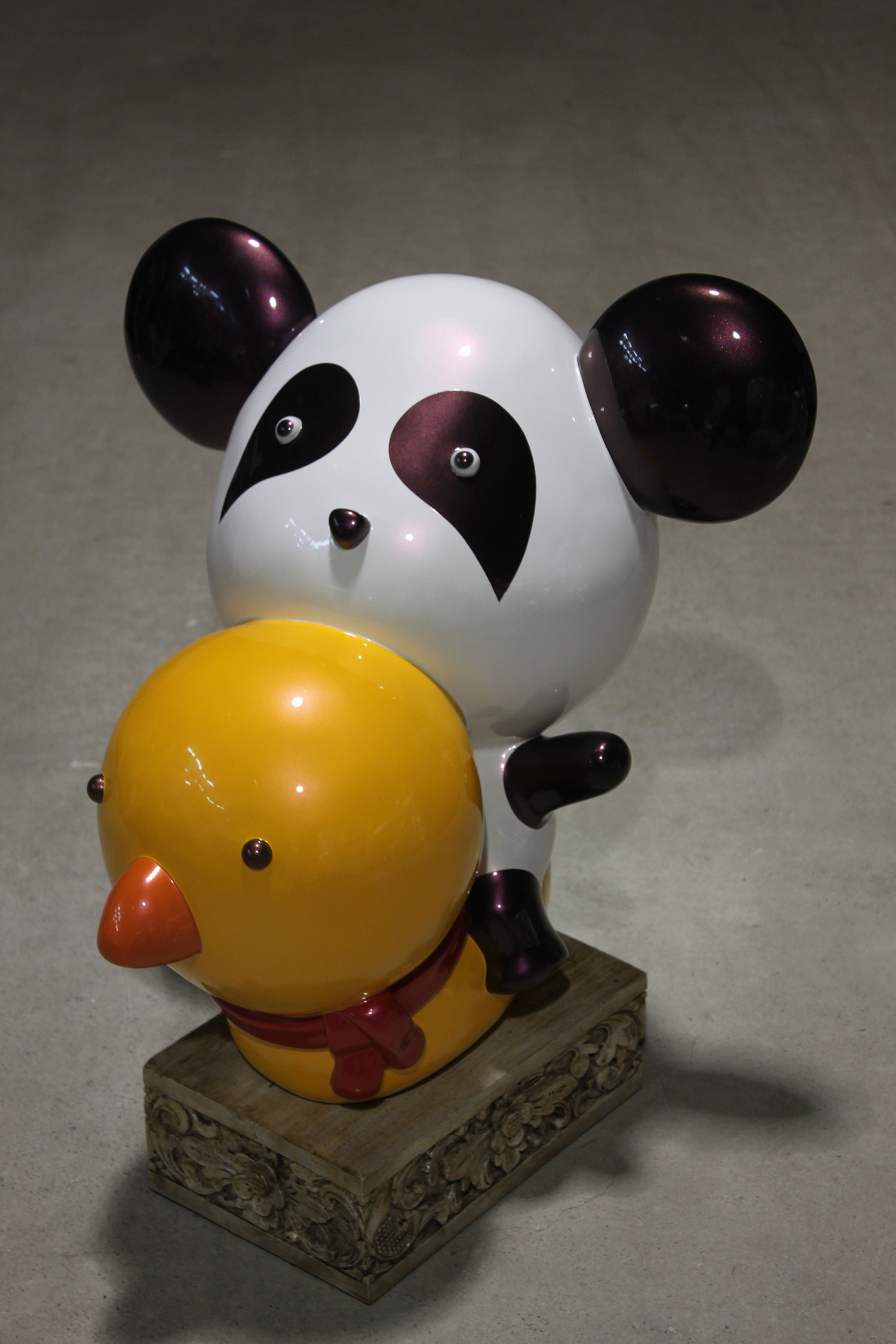 Noh Jun, Pandaru and Yellow Paris, 49x47x60cm, car paint on plastic, 2013
