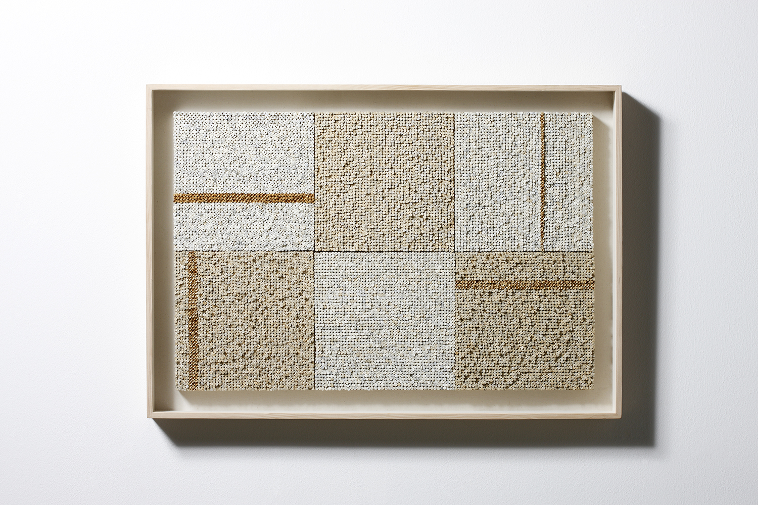 정두화, 나눔의소통.63X42,cm,book on wood,2012