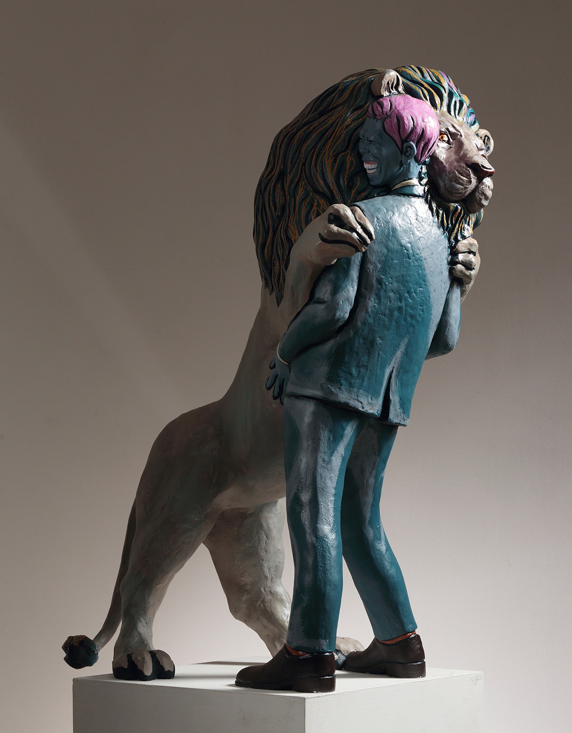 Yun Jin Seob, Awkward Relationship, 70x49x95(h)cm, painted on F.R.P, 2017, 1of 7