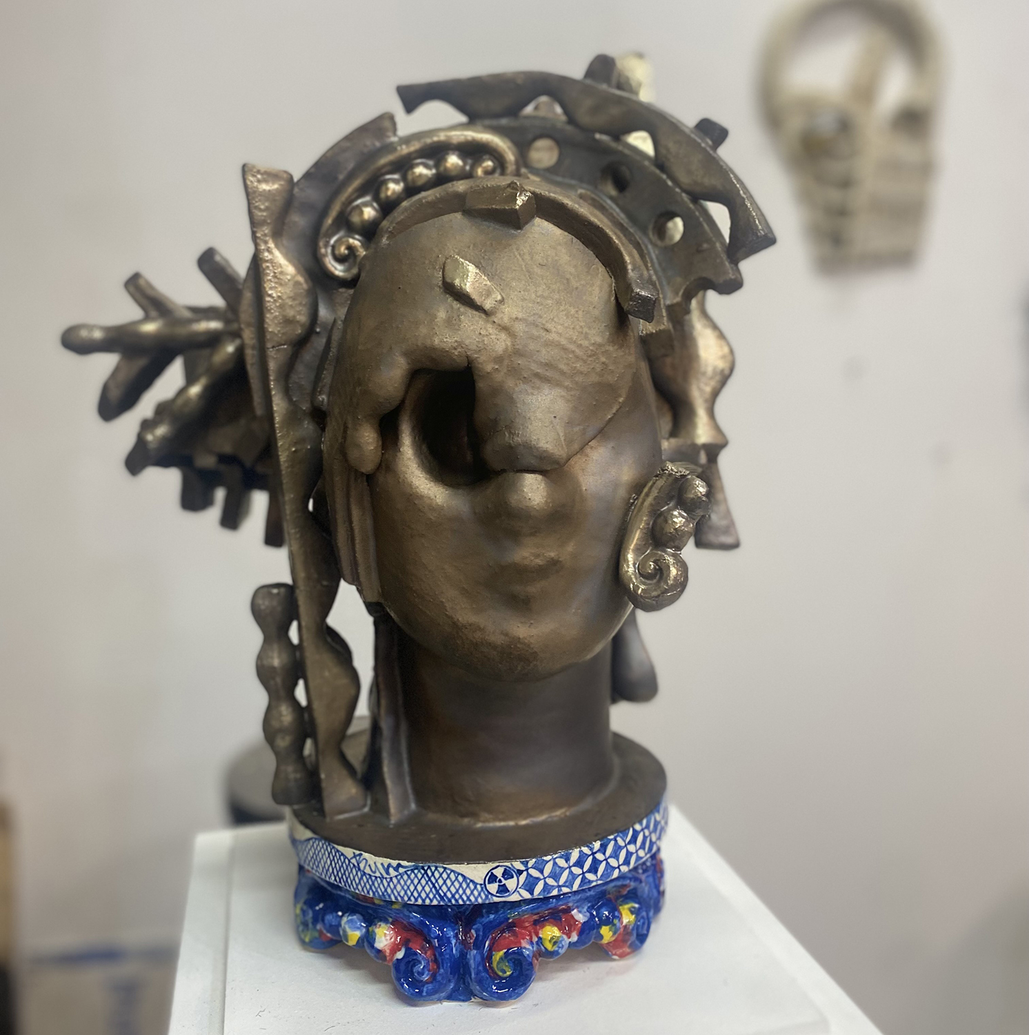 head, ceramic, 35x32x46, 2024-1