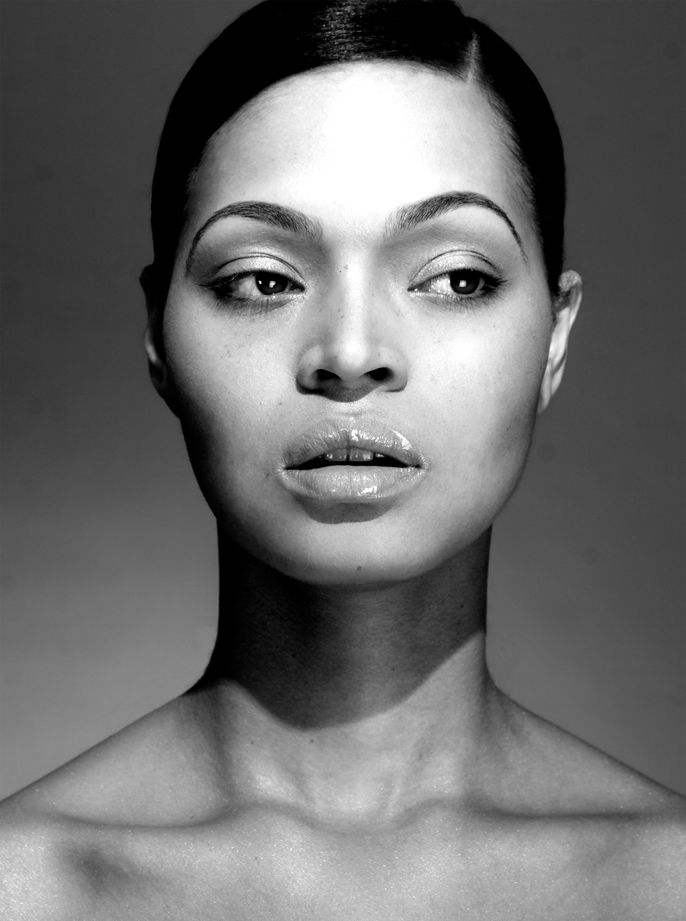 Alora, 48.4x65cm, pigment print, 2024
