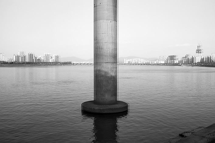 3월, Pigment inkjet print on paper, 100x150cm, 2014