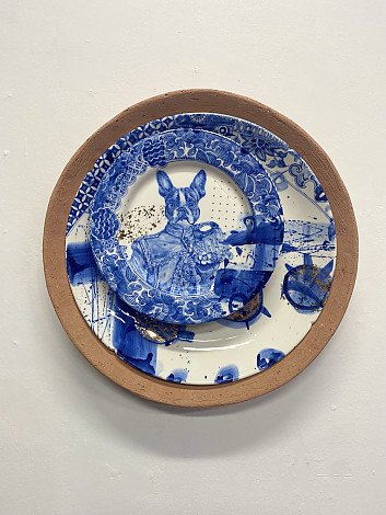 a Familiar Portrait, 42.5 dia, ceramic, 2024